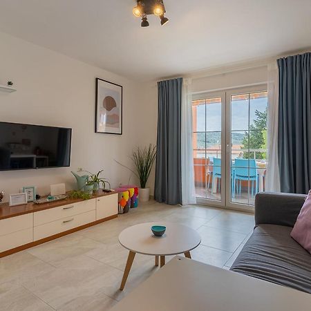Apartmani Utmar كريس المظهر الخارجي الصورة