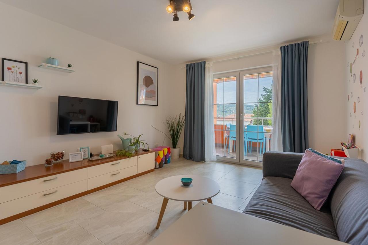 Apartmani Utmar كريس المظهر الخارجي الصورة