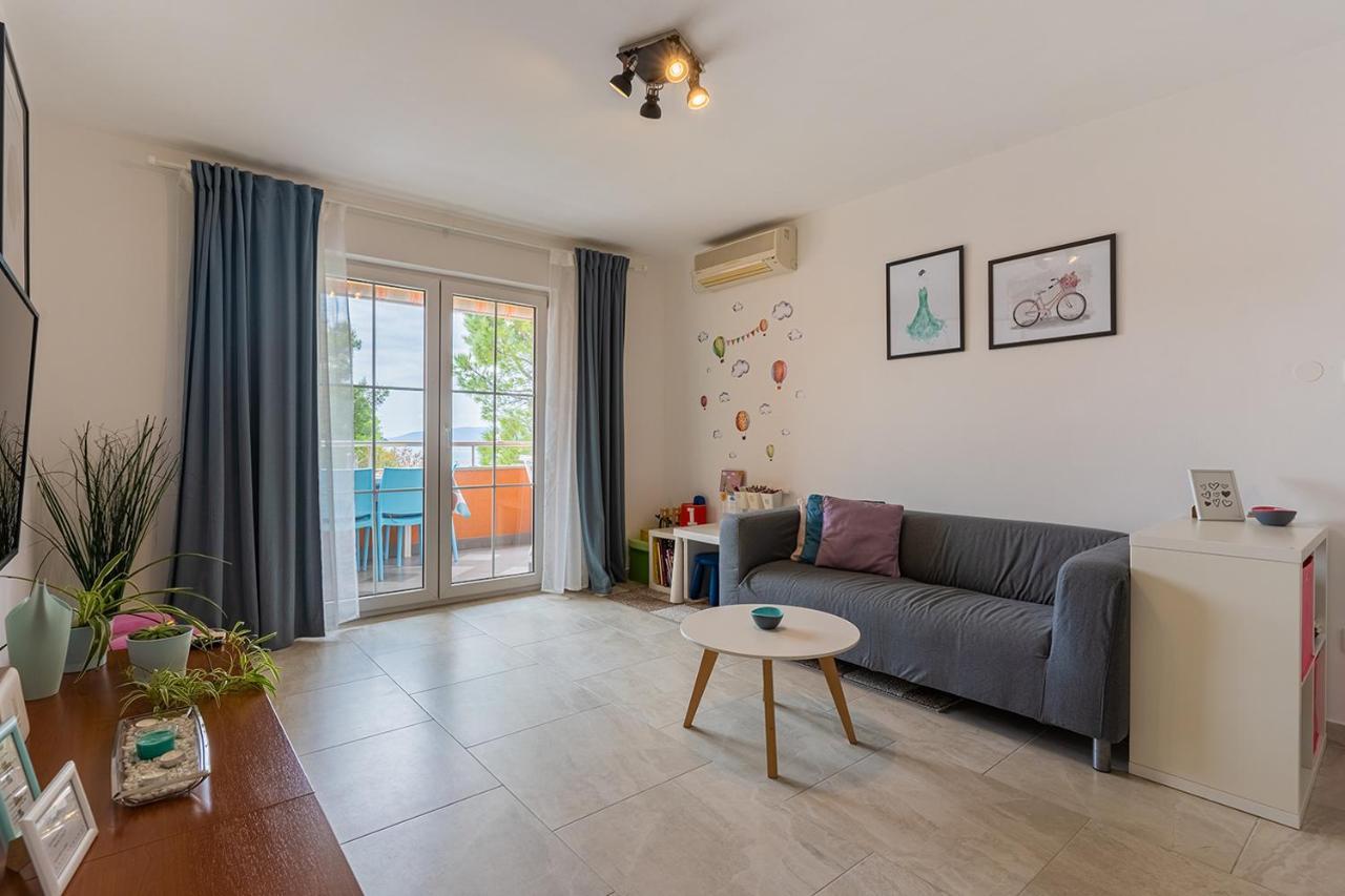 Apartmani Utmar كريس المظهر الخارجي الصورة