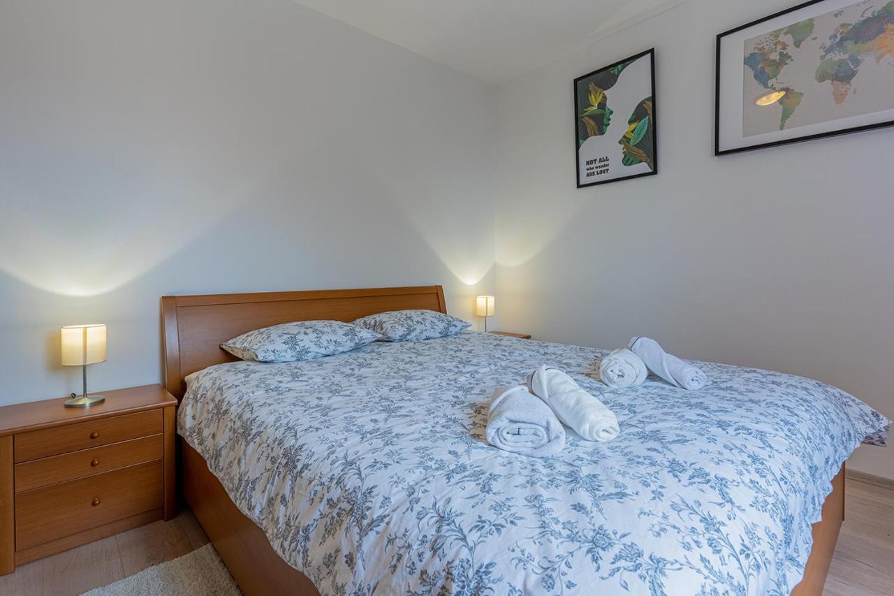 Apartmani Utmar كريس المظهر الخارجي الصورة